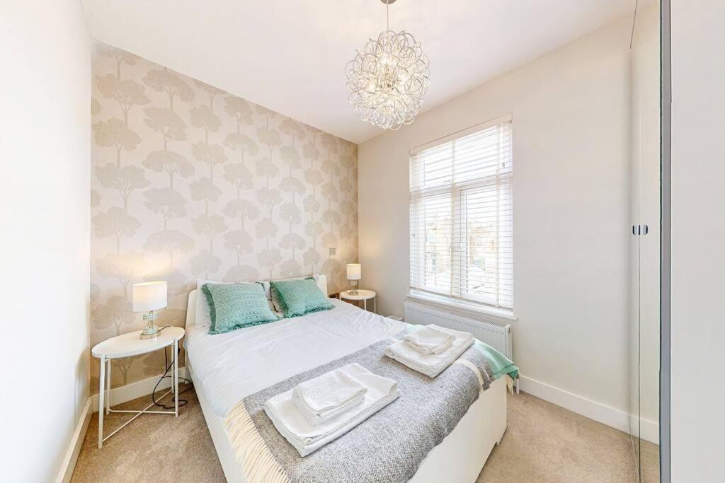 Stylish 2Bed2Bath Flat 4Min From Tube Station Villa London Luaran gambar